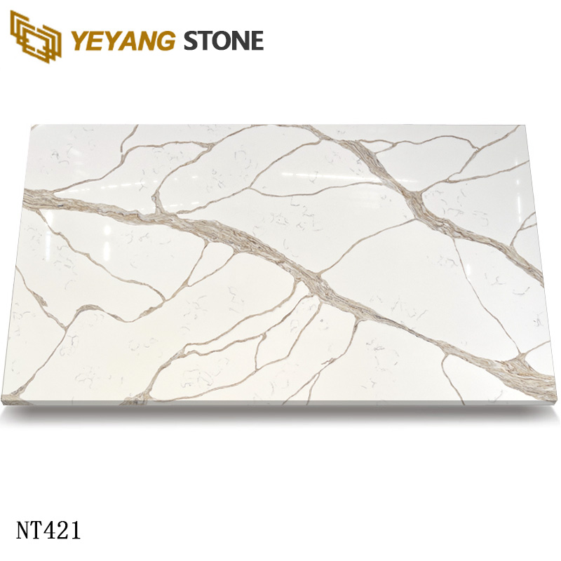 Bold Golden Veining Engineered Quartz Slab for Wall and Floor Decoration