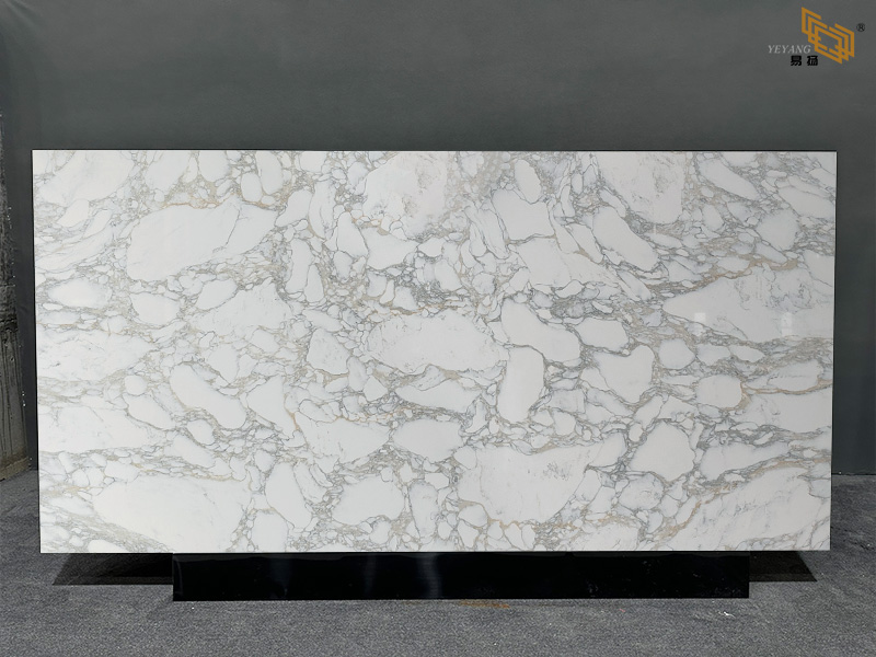 Calacatta Quartz Slabs