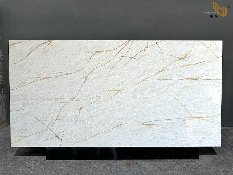Calacatta Quartz Slabs