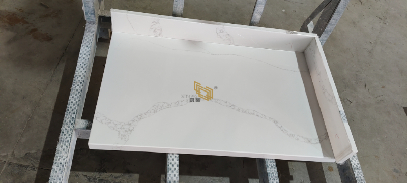 Calacatta white quartz