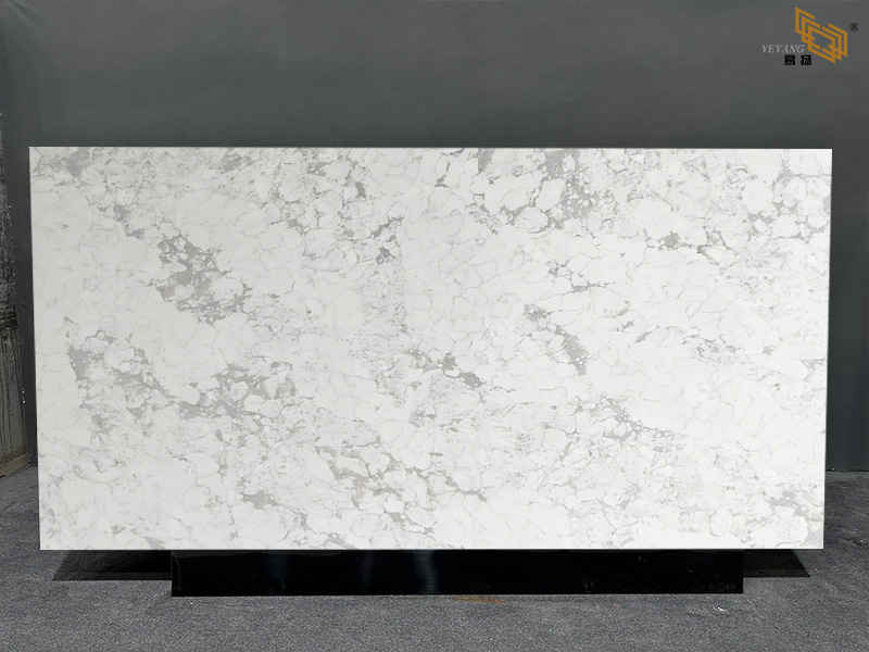 Subtle Grey Vein Calacatta Quartz Stone Slab for Minimalist Interiors