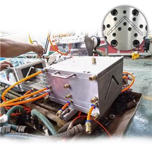 聚氯乙烯 木塑 L型塑料异型材挤出模具