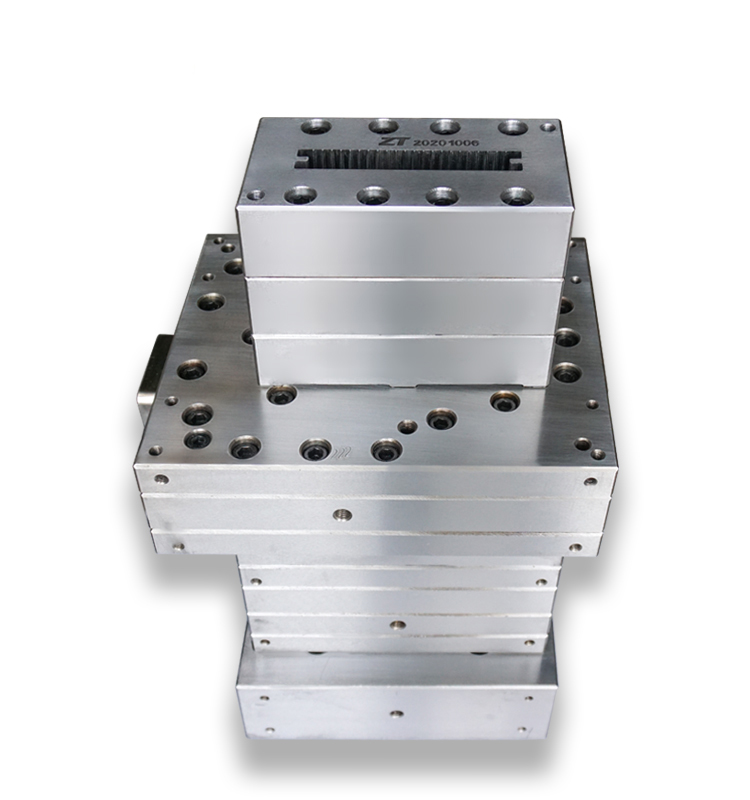 Outillage d'extrusion de platelage WPC