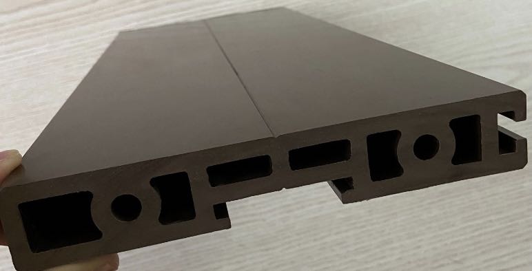 HDPE With Wood Powder Profile Mold Testing Video