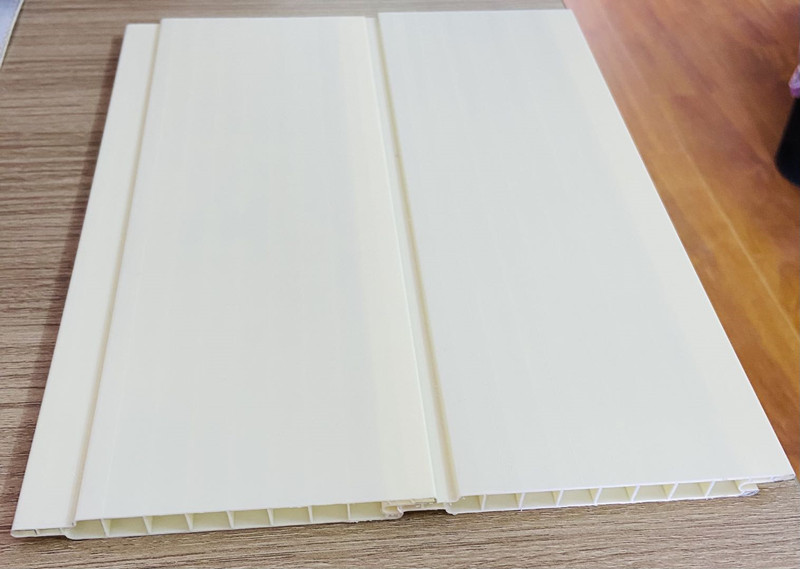 Double Cavities Ceiling Profile Extrusion Mold Testing Video