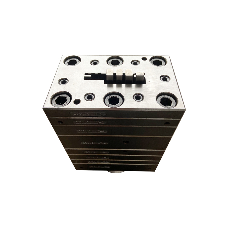 Khuôn đùn hồ sơ cửa PVC