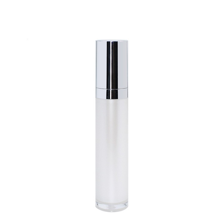 MB027 White tall acrylic spray bottles with silver cap