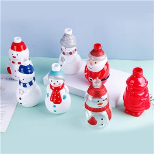Botellas de PET con muñecos de nieve navideños