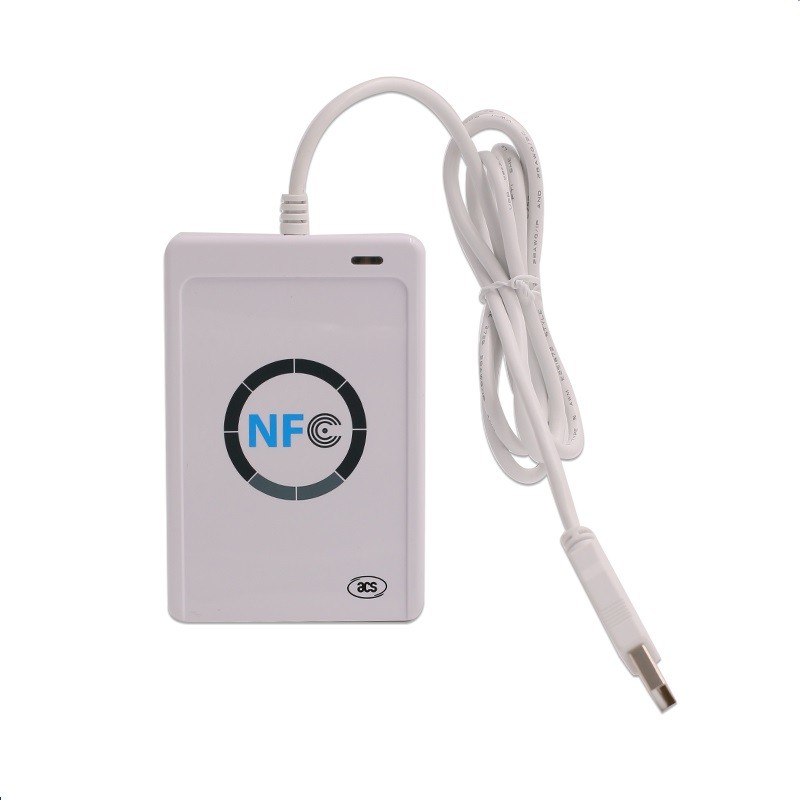 13,56 MHz-es NFC-olvasó és -író modell: ST-ACR122U