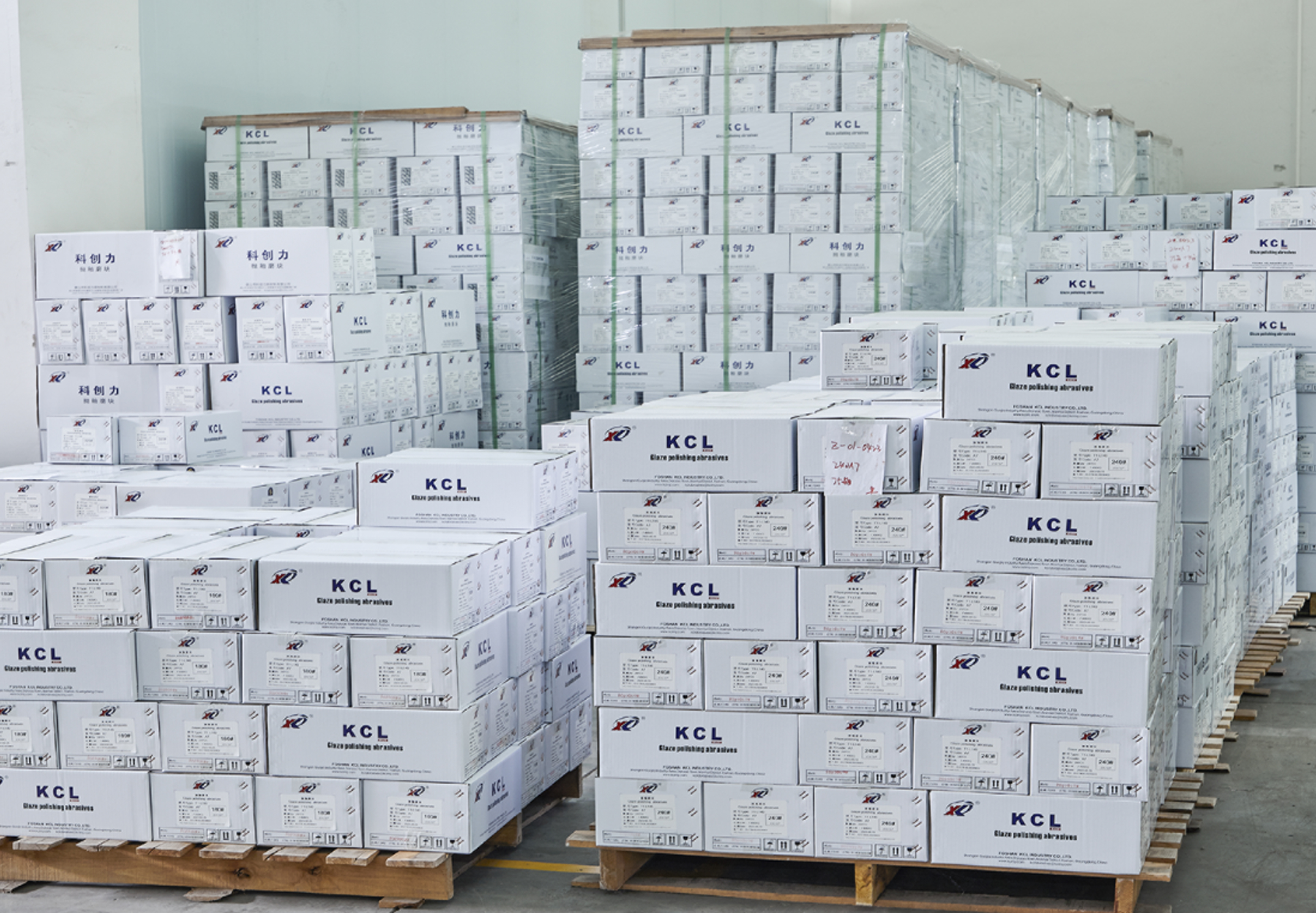 Packaging of abrasive