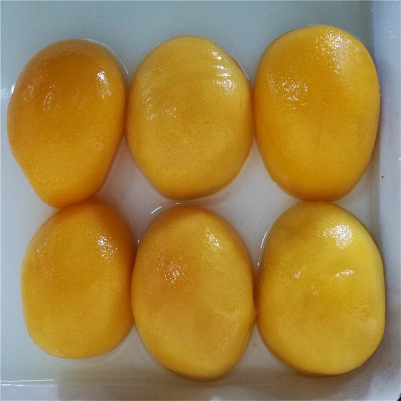 Canned Yellow Peaches Halves in Light Syrup