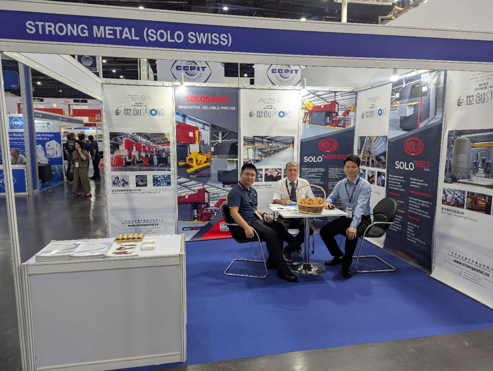 Annealing heat treatment line