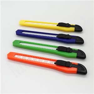 Retractable Utility Knife With Ceramic Blade