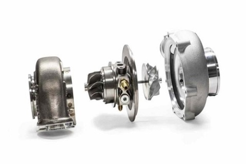 ポルシェは電気ターボチャージャーを使用して車を冷却します』バッテリー