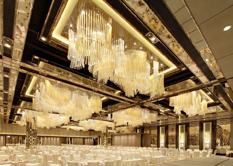 Китай Люстры стеклянной трубки искусства бального зала крытые для украшения гостиницы, производитель