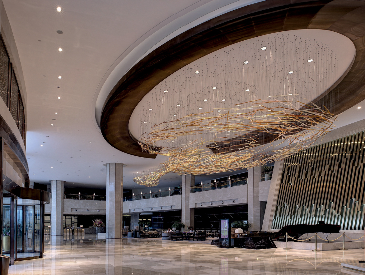 Китай Подвески из художественной стеклянной трубки Осветительные приборы стеклянные люстры для танцевального зала отеля, производитель
