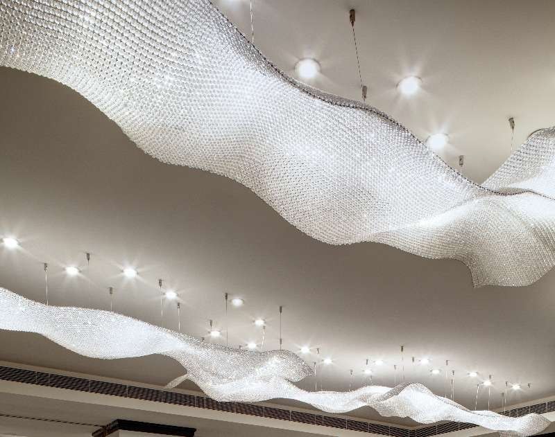 Китай Элегантные дизайнерские внутренние декоративные люстры LED для проекта гостиницы, производитель