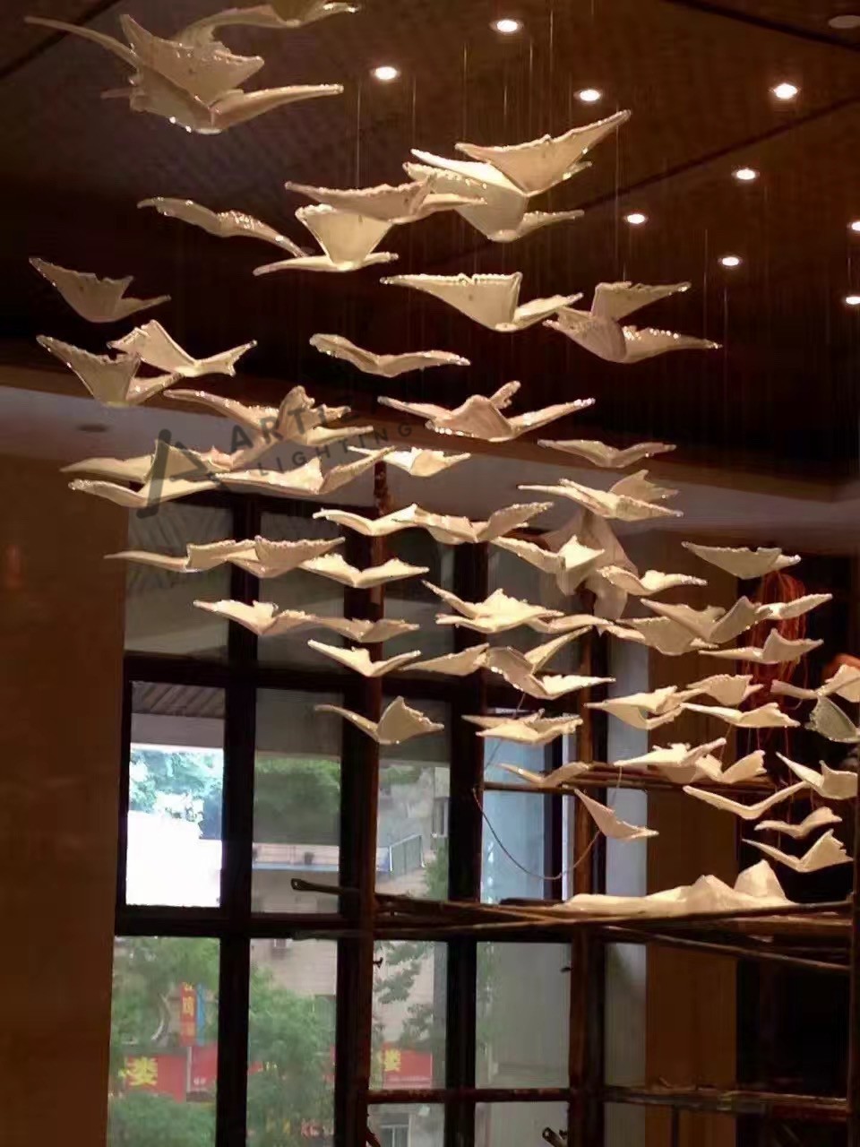 Китай Художественные стеклянные крылья подвески дизайн светильников Люстры Для внутреннего декора, производитель