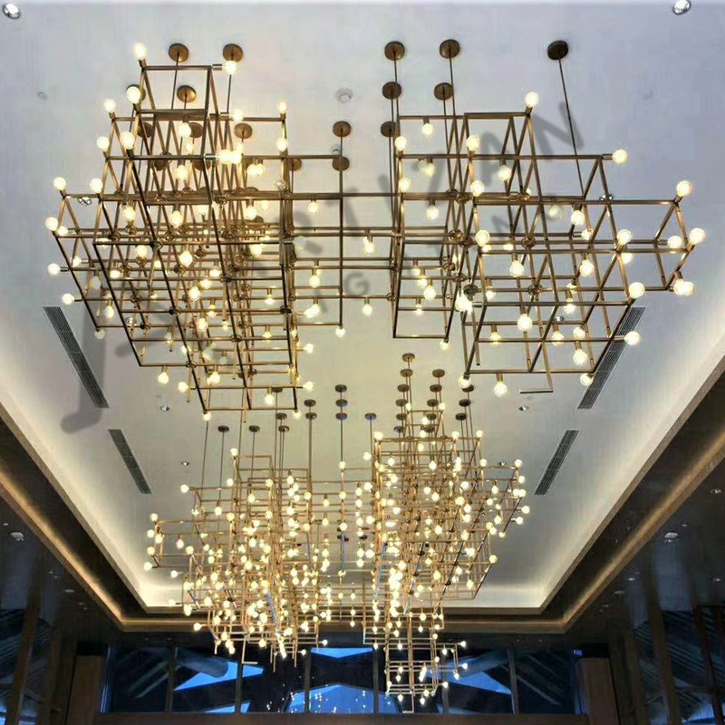 Cube cage com design moderno de latão para iluminação do saguão do hotel