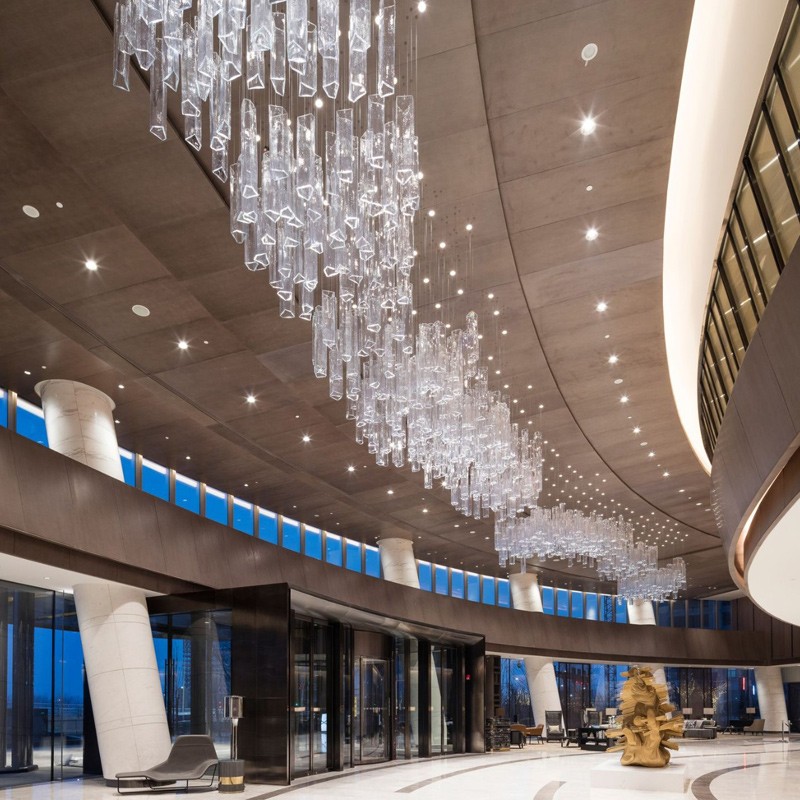 Китай Художественные декоративные стеклянные люстры с полой трубкой для коридора отеля, производитель