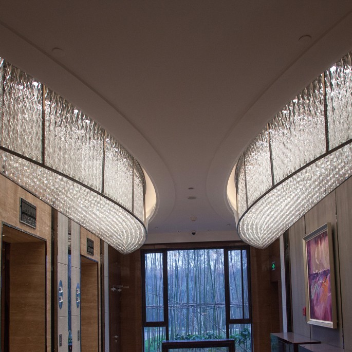 Projeto de lustres de cristal decorativos de hotel 5 estrelas Luminárias de iluminação para corredor