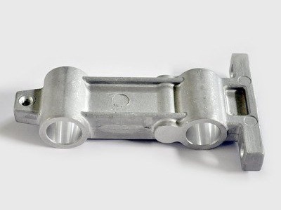 グラビティキャスティングの特徴は？