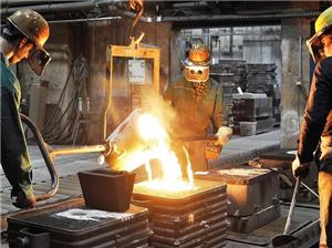 What equipment does the foundry have