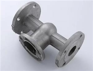 What are the applications of cast iron valves in pipeline systems?