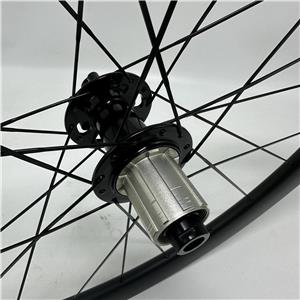 탄소 자갈 휠셋