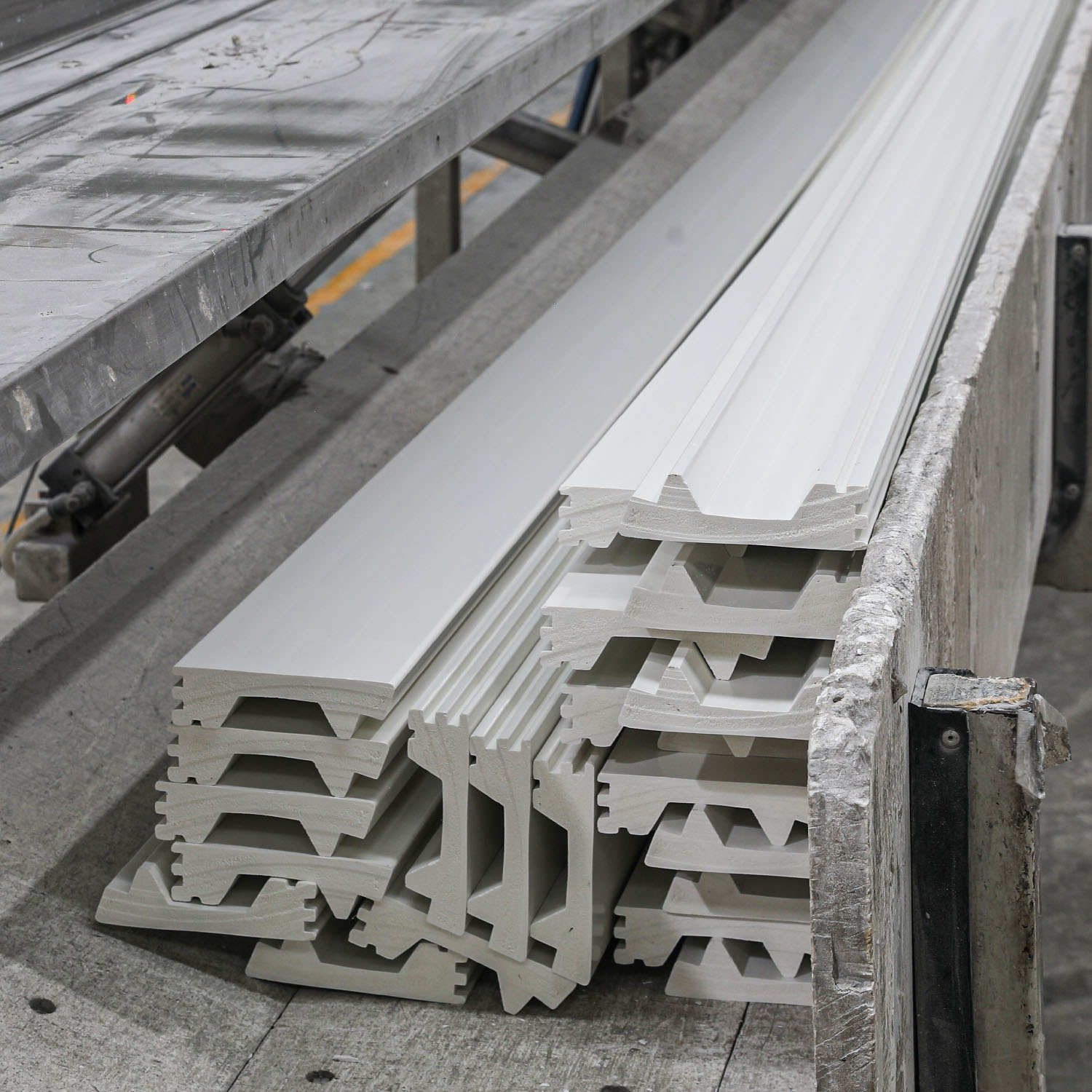 What Are the Longevity and Durability of PVC Mouldings Exterior?