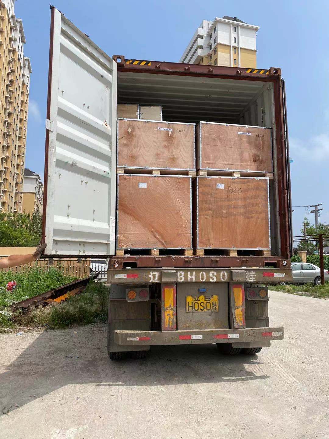 Lever containers