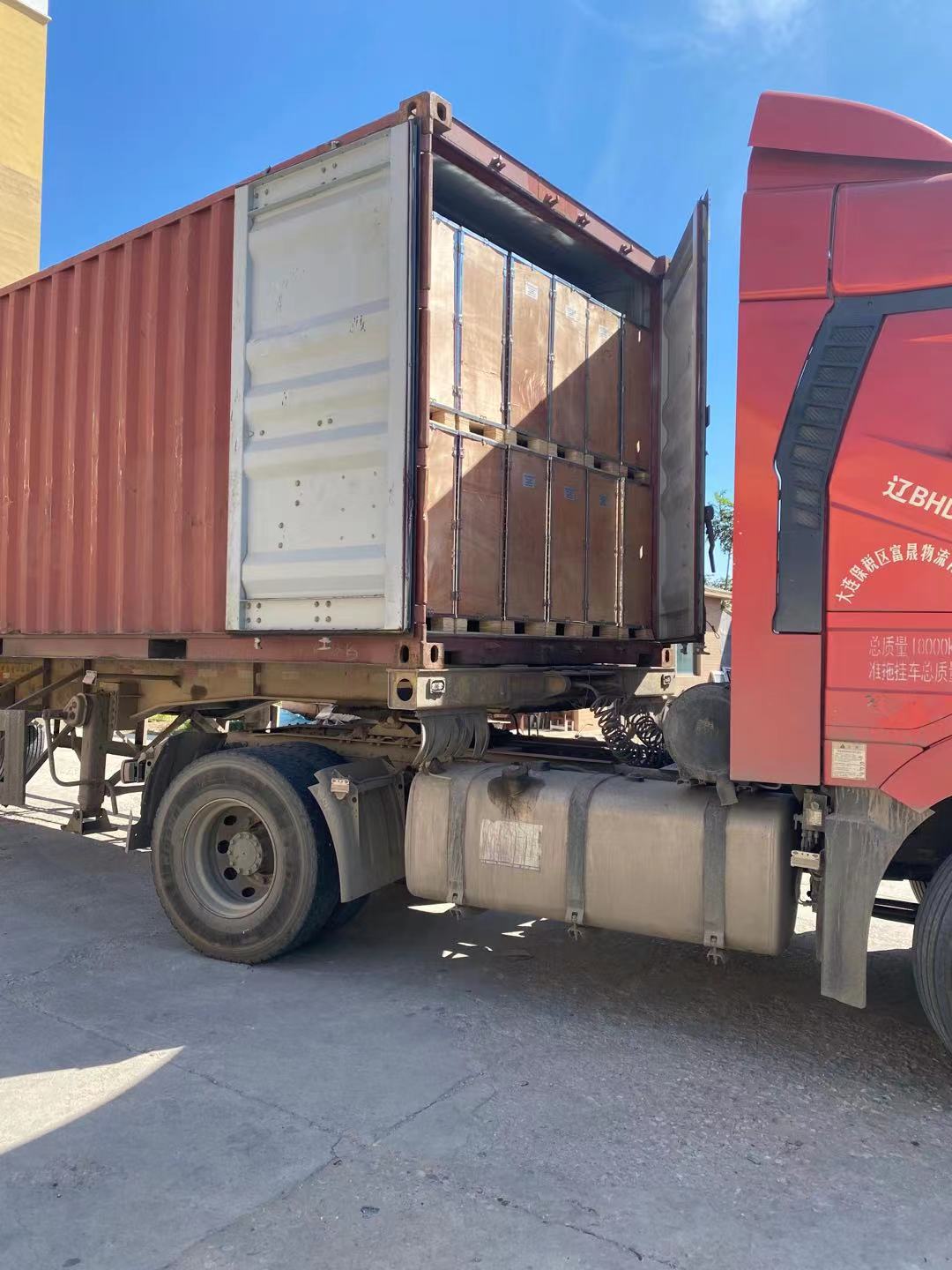 Bandenlosser en balanceermachine worden continu geleverd