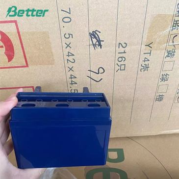 Behälter für Motorradbatterie