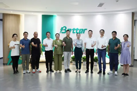 قام فريق التفتيش على جذب الاستثمار المتمركز في ليوتشو بزيارة أفضل