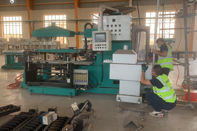 Kurulum ve devreye alma sırasında #akü üretim makinelerini tamamlayın.