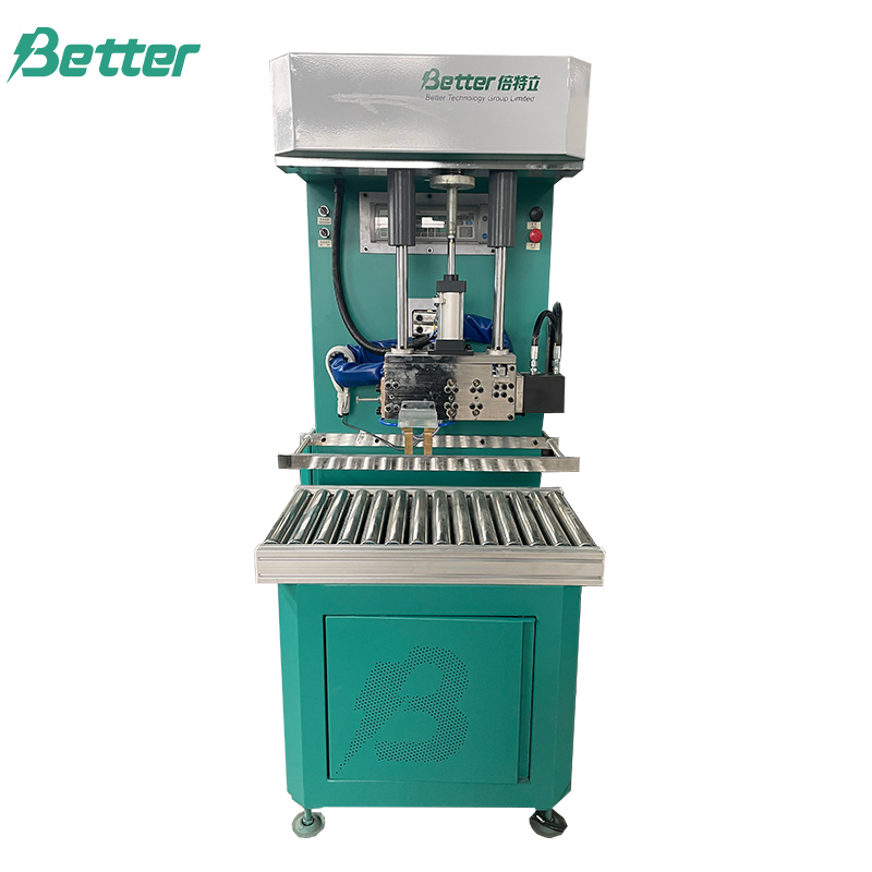 Máquina automática de soldadura entre celdas de baterías