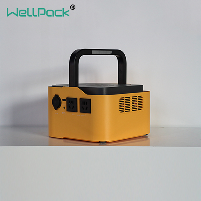 最好的锂便携式发电站销售与太阳能电池板