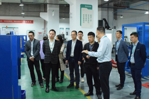 Les administrateurs du Collège de génie mécanique et d'automatisation de l'Université de Huaqiao ont visité Better Tech Group