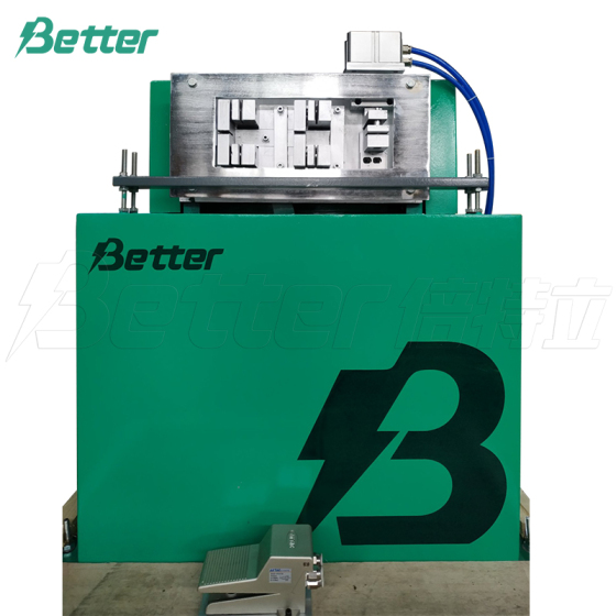 Fünf-Loch-Stanzmaschine