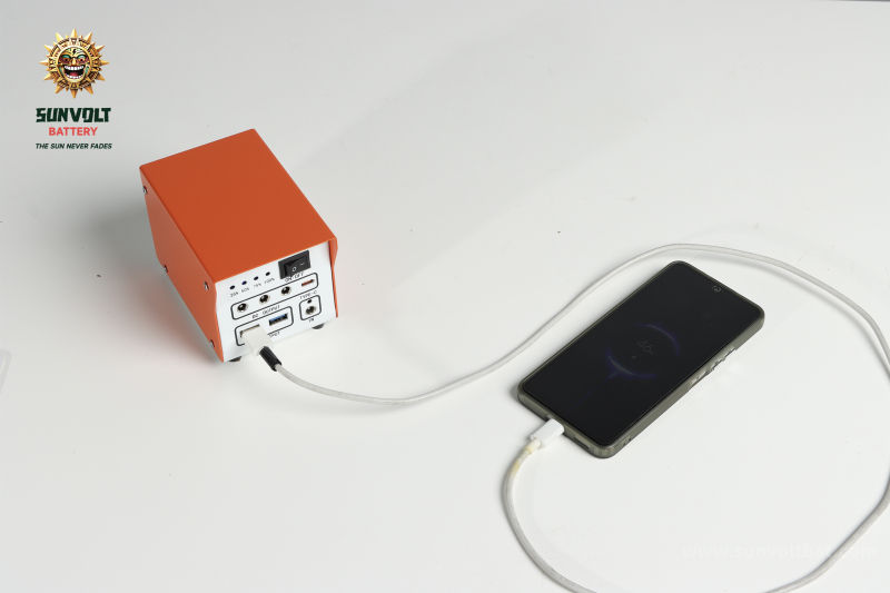 Centrale électrique portable à courant continu