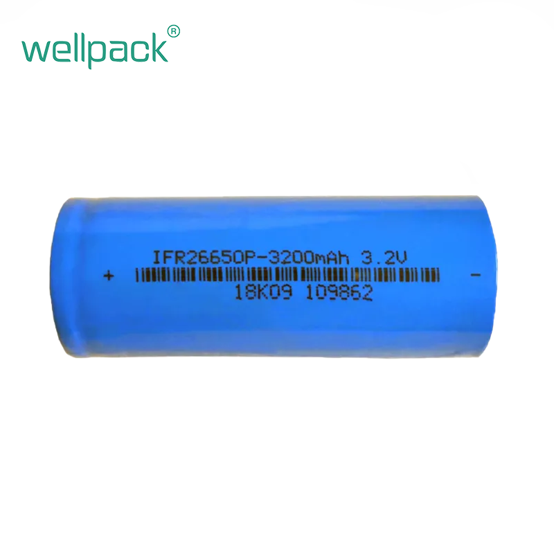 Bateria de íon de lítio com células cilíndricas 26650, 3,2 V e 3200 mAh.