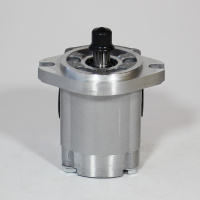 KLB-E0001 POMPE À ENGRENAGES HYDRAULIQUE K3V153-100413