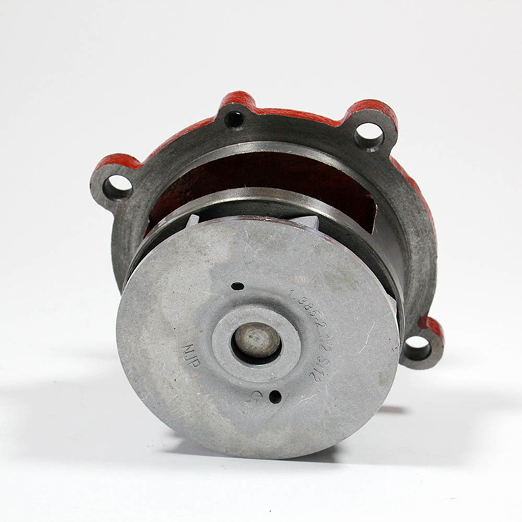 High Quality Red Diesel Water Pump Excavator Parts Replacement of Volvo Ec210 Ec290 Types of Machine
