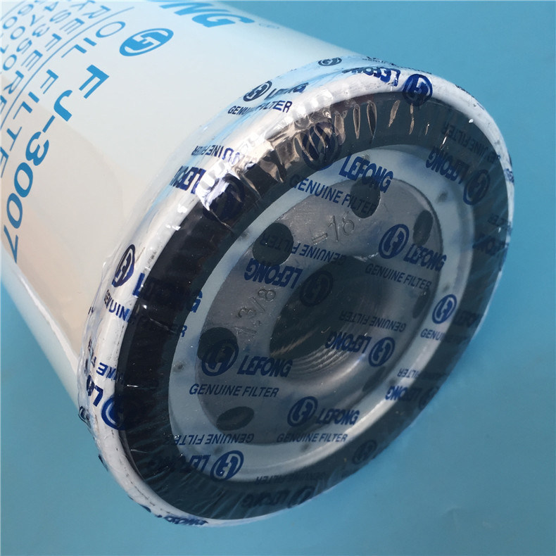 Excavators with Good Factory Price Oil/Fuel/Water/Air/Hydraulic Filter Fj-3007 Ks350-7 4470167 Ex200-2/5 Ex220-5 Ex350 Ex450 Oil Filter