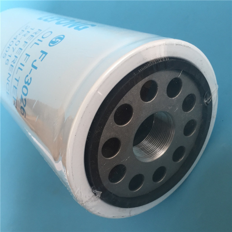 Excavatrice de bonne qualité huile/carburant/eau/air/filtre hydraulique Fj-3026 1r-0716 1r-1808 2p4005 Filtre à huile