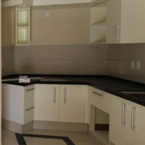 Armário de cozinha preto e branco brilhante moderno na Holanda-Hanse