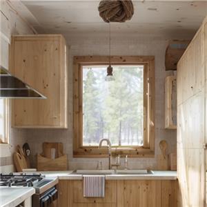 armoires de cuisine en pin noueux