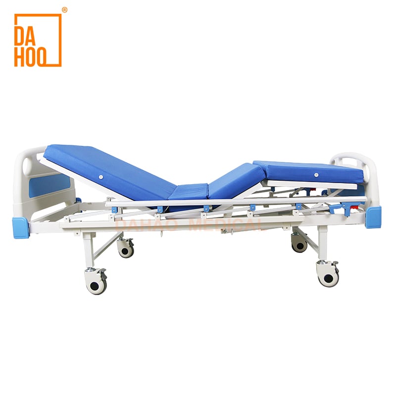Two Cranks Manual Medical Care Bed