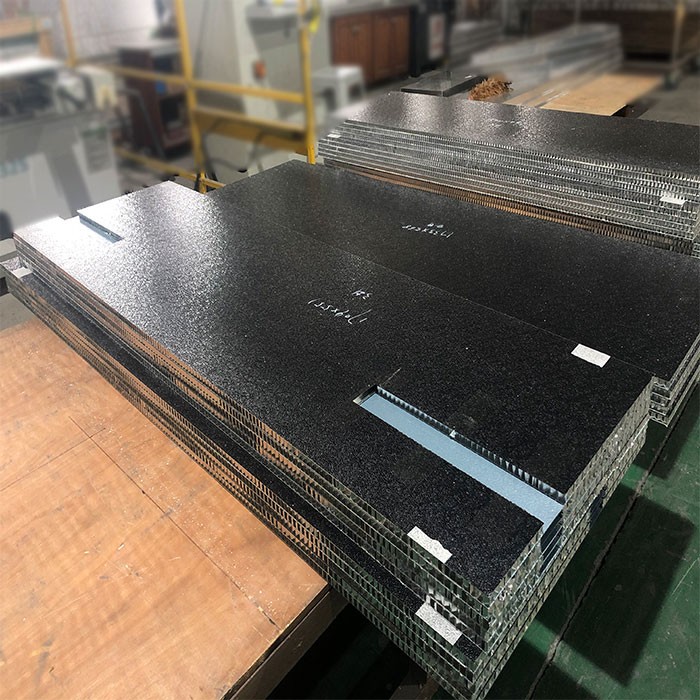 트라이 폴딩 하드 트럭 침대 커버 용 알루미늄 벌집 패널