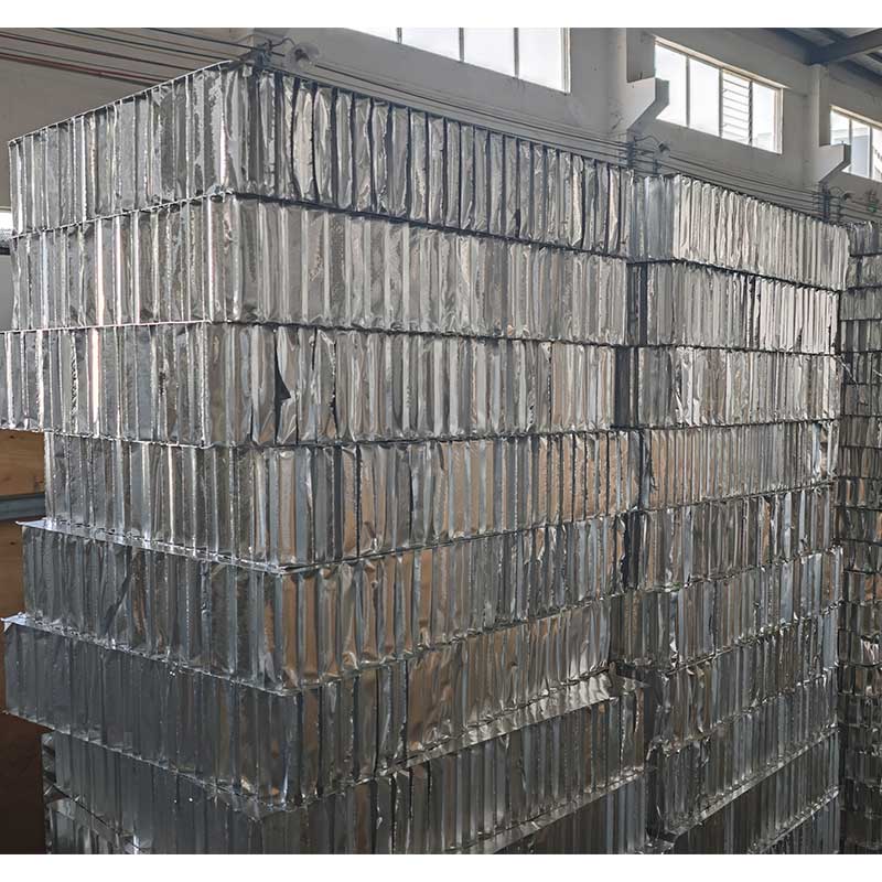 The application of aluminium honeycomb panels in Crash Cushion Truck